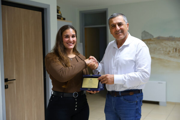 Ο Κουρέτας τίμησε Παν. Ντικούδη, Γ. Βαβάτσικο και Στεφανία Ζαχείλα