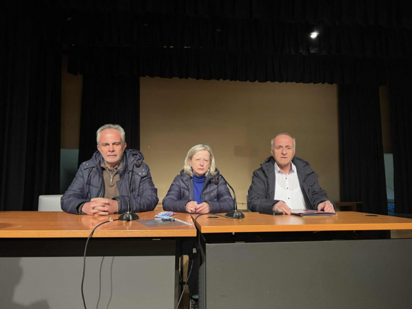 Σύσκεψη στη Λάρισα για τα Πειραματικά: Συζήτηση για τις αλλαγές σε 4ο Δημοτικό και 28ο Νηπιαγωγείο (φωτ. & βίντεο)