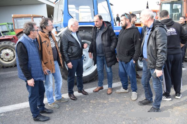 Στο μπλόκο των αγροτών ο Δήμαρχος Κιλελέρ Θανάσης Νασιακόπουλος