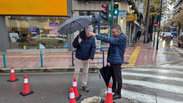 Δήμος Λαρισαίων: Άμεση η παρέμβαση Υπηρεσιών – ΔΕΥΑΛ στη συμβολή Μανδηλαρά & Παπαναστασίου