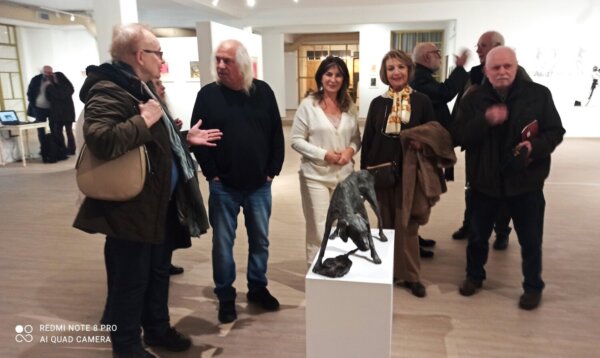 Την έκθεση «Σήματα κινδύνου» επισκέφθηκαν μέλη και φίλοι του Συλλόγου Φίλοι του Διαχρονικού Μουσείου Λάρισας