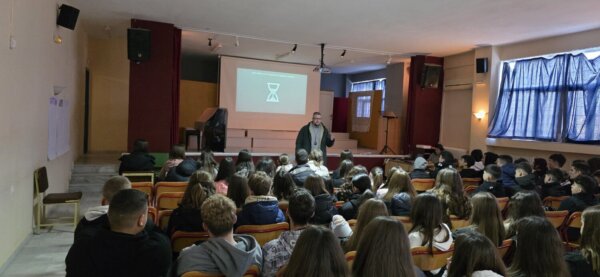 Το Γυμνάσιο Αμπελώνα παίρνει «Σημαντικές Αποφάσεις Ζωής»