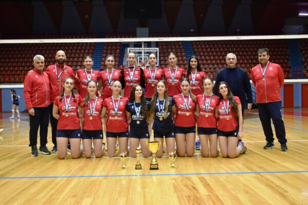 Παρέμεινε στον θρόνο της η ΕΑΛ