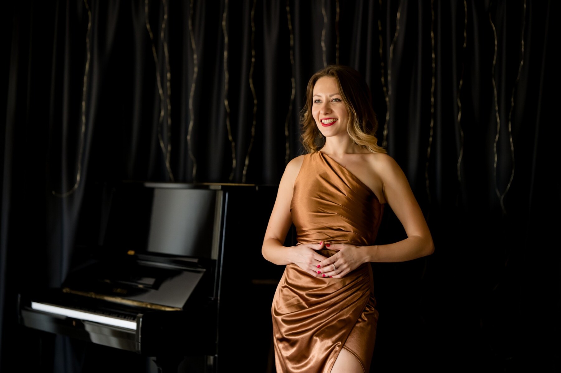 Καρίνα Ισκαντάροβα: Μια σύγχρονη φωνή στην ηγεσία, την επικοινωνία και την προσωπική εξέλιξη