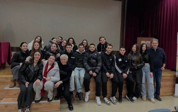 Ενεργή συμμετοχή και διπλή διάκριση για το ΓΕΛ Γιάννουλης στο «Ζω Ελεύθερα – Νέοι και Νέες ενάντια στις Εξαρτήσεις» (φωτ.)