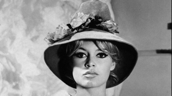 Brigitte Bardot: 7 πράγματα που δεν ήξερες για τη θρυλική ηθοποιό