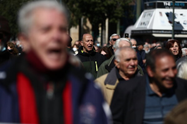Κάλεσμα για την πανθεσσαλική συγκέντρωση των Τρικάλων από Σωματεία Συνταξιούχων της Ελασσόνας