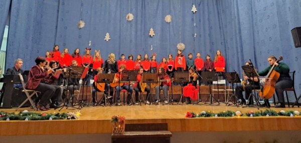 Πρωτοχρονιάτικες εκδηλώσεις της Μουσικής Σχολής του Δήμου Κιλελέρ (φωτ.)