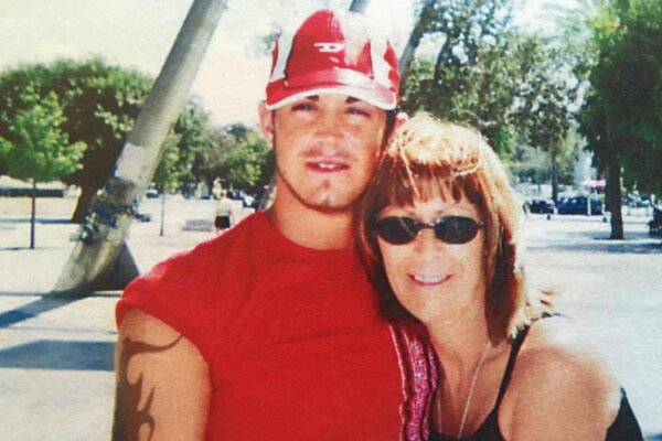 Το «HELP» που αγνοήθηκε: Στο δικαστήριο η υπόθεση της Τζιν Χάνλον μετά από 16 χρόνια