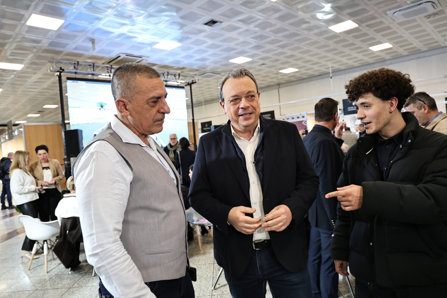 [383790] Ο ΠΡΟΕΔΡΟΣ ΤΟΥ ΣΥΡΙΖΑ – ΠΣ ΣΩΚΡΑΤΗΣ ΦΑΜΕΛΛΟΣ ΣΤΑ ΕΓΚΑΙΝΙΑ ΤΗΣ ΕΚΘΕΣΗΣ ΘΕΣΣΑΛΙΚΩΝ ΑΠΟΣΤΑΓΜΑΤΩΝ ΣΤΟ ΜΕΤΡΟ ΣΥΝΤΑΓΜΑΤΟΣ  (ΓΙΑΝΝΗΣ ΠΑΝΑΓΟΠΟΥΛΟΣ / EUROKINISSI)