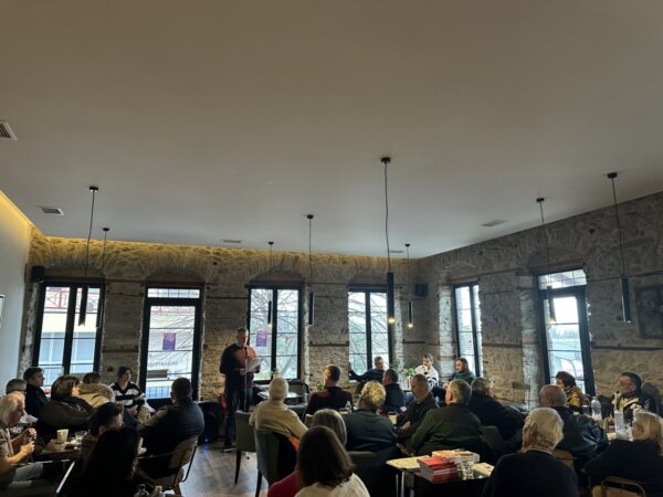 ΚΟΒ Ελασσόνας του ΚΚΕ: «Οι λαοί έχουν πάντα τον τελικό και καταλυτικό λόγο»