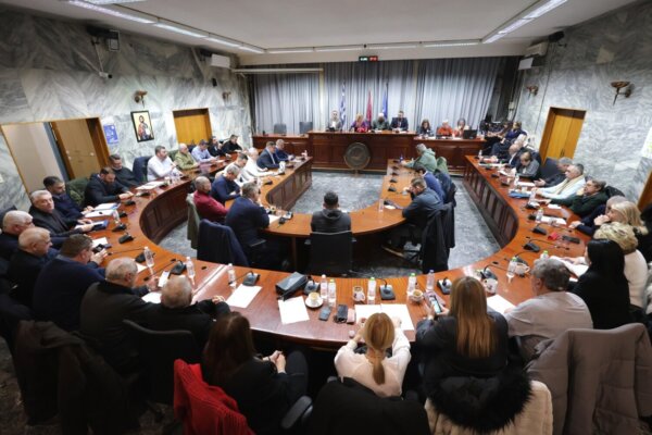 Ειδική συνεδρίαση του Δημοτικού Συμβουλίου Δ. Λαρισαίων
