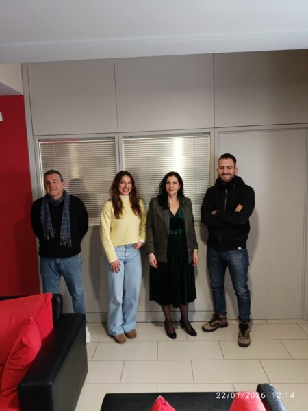 Το Κοινωνικό Φαρμακείο Δ. Λαρισαίων στην Κινητή Μονάδα Παρέμβασης-Streetwork Λάρισας