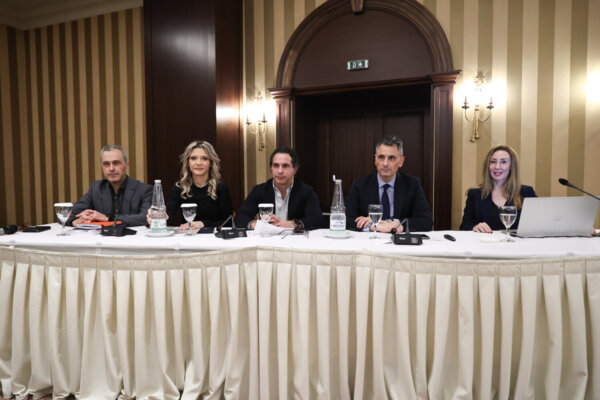 Η Τεχνητή Νοημοσύνη ως «ψηφιακός βοηθός» στα οικονομικά επαγγέλματα (φωτ. & βίντεο)