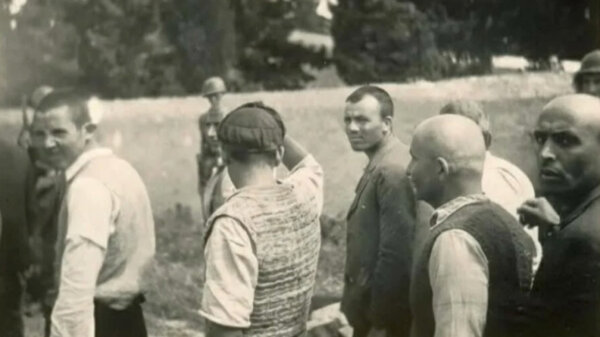 Πάνω από 47.000 αντικείμενα του Τρίτου Ράιχ έχει πουλήσει ο Βέλγος συλλέκτης των φωτογραφιών της Καισαριανής