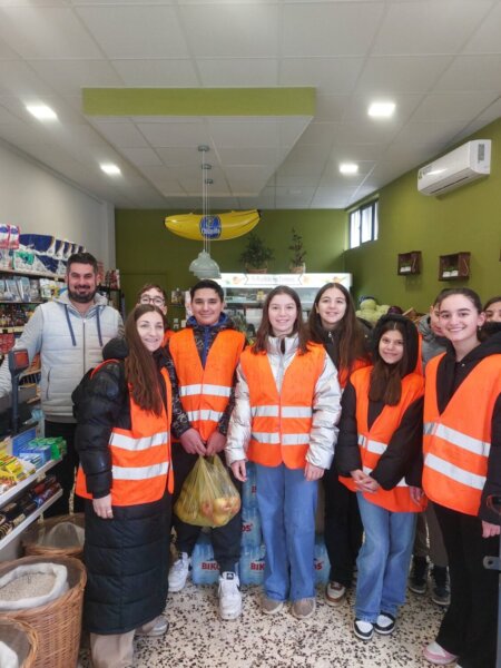 «Το ταξίδι της τροφής»: Μαθητές του Γυμνασίου Νίκαιας Λάρισας, ενάντια στη σπατάλη και υπέρ της προσφοράς