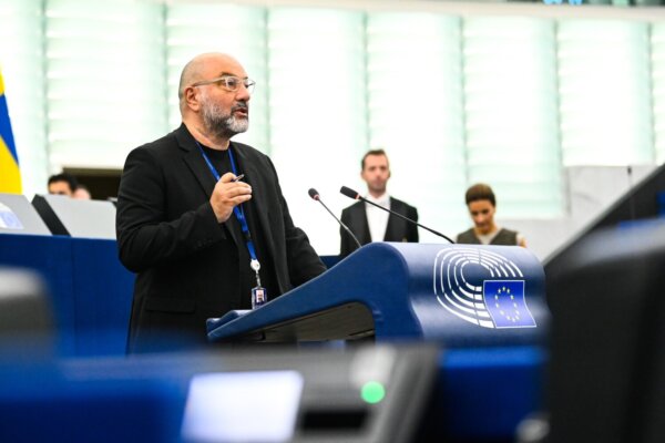 Σάκης Αρναούτογλου προς Κομισιόν: «Το νερό χάνεται. Η Ελληνική Κυβέρνηση καθυστερεί και οι αγρότες πληρώνουν»