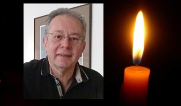 Ο πρόεδρος του ΙΣΛ Κ. Γιαννακόπουλος αποχαιρετά τον γιατρό Γιάννη Ρεμπάκη