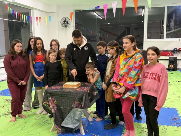 ΑΣ Ταεκβοντό Λάρισας: Σε αποκριάτικο κλίμα η κοπή της πρωτοχρονιάτικης πίτας (φωτ.)