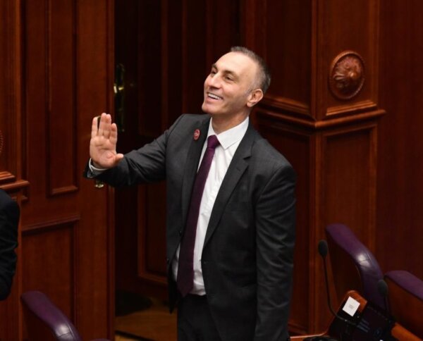 Συνελήφθη ο πρώην αντιπρόεδρος της κυβέρνησης της Βόρειας Μακεδονίας, Αρτάν Γκρούμπι