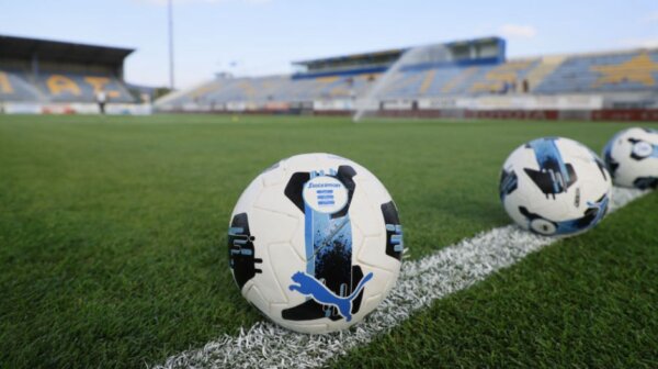 Super League: Σε άριστη κατάσταση οι αγωνιστικοί χώροι των ομάδων