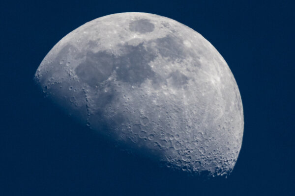 Λίγο πριν το «ματωμένο φεγγάρι» του Μαρτίου (φωτ.)