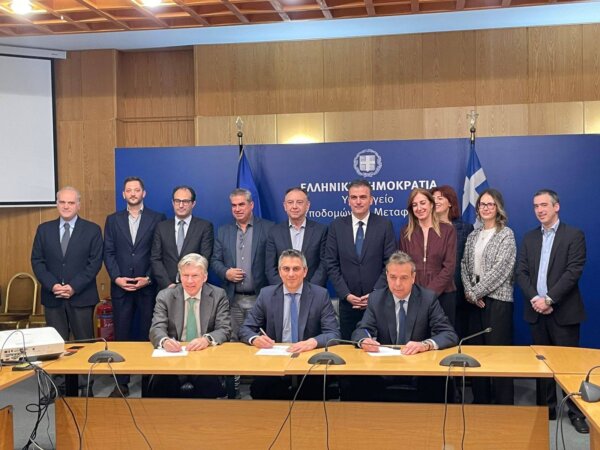 Το «παρών» Κέλλα στη μεγάλη στιγμή για την Ειδική Αγωγή στη Λάρισα (φωτ.)