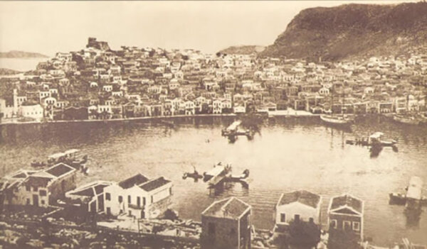 Δυο εικόνες από την καθημερινή ζωή του Καστελόριζου κατά την ιταλική κατοχή – 1941- ζωντανεύουν σε βίντεο