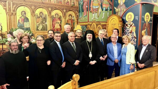 Όταν ο Μάξιμος έψαλε το άσπιλε στον Ακάθιστο στην Αυστραλία (βίντεο)