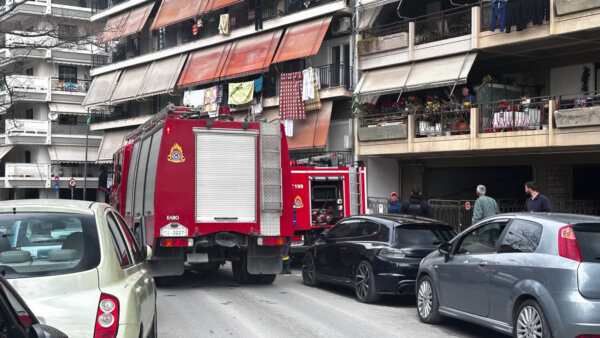 Κατασβέστηκε φωτιά σε μπαλκόνι  στο κέντρο της Λάρισας