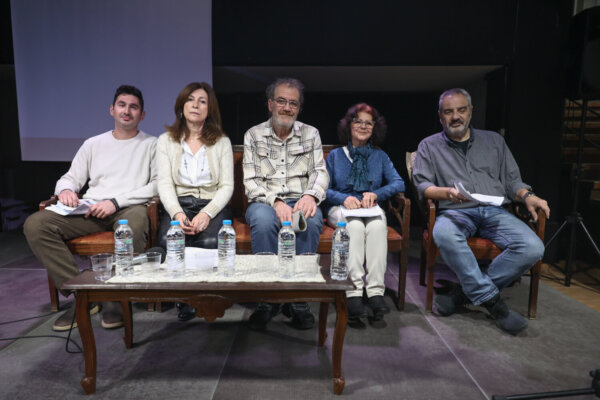 Παρουσιάστηκε στη Λάρισα το «Προδομένο Μεσολόγγι» (φωτ. & βίντεο)