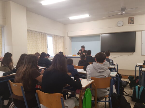 Όταν η Φυσική εμπνέει – Μια αξέχαστη διδασκαλία στο Πρότυπο Γυμνάσιο Λάρισας (φωτ.)