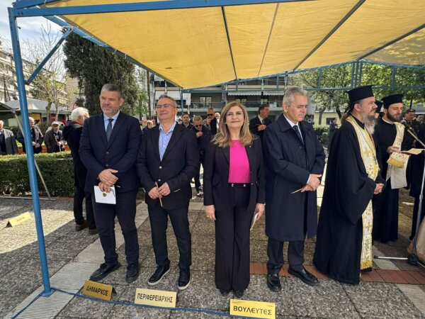 Ευ. Λιακούλη: «Η θυσία των Θεσσαλών Υγειονομικών, διαχρονικός φάρος προσφοράς και αυταπάρνησης»