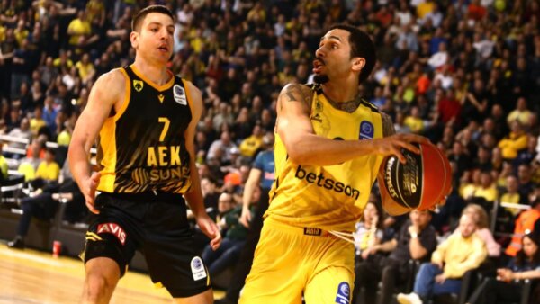 Με τρομερό Μήτρου-Λονγκ ο Άρης πήρε το ντέρμπι με την ΑΕΚ