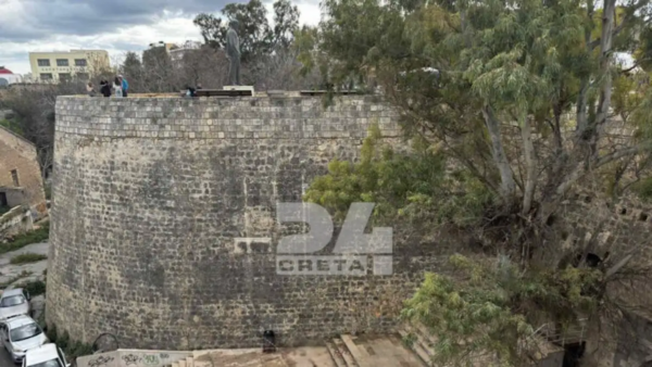 Ηράκλειο: Θανάσιμος τραυματισμός ηλικιωμένου, που έπεσε από τα ενετικά τείχη.