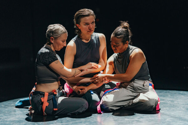 «LASKARINES» στο SYNERGEIO