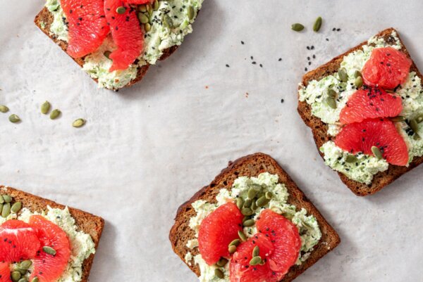 5 πράγματα που συμβαίνουν στο σώμα αν τρως κάθε μέρα cottage cheese