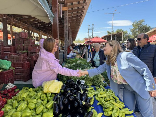 Περιοδεία Ευ. Λιακούλη σε Ελασσόνα: «Η δυνατή Ελασσόνα παλεύει με την αδράνεια της Κυβέρνησης…» (φωτ.)