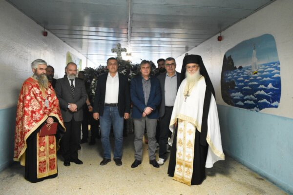 Ακολουθία Παθών και Περιφορά Επιταφίου στο Σωφρονιστικό Κατάστημα Λάρισας