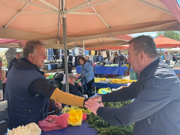 Στην Αγιά τη Μεγάλη Παρασκευή ο Βασίλης Κόκκαλης – Στο επίκεντρο τα προβλήματα της γεωργίας και η ακρίβεια