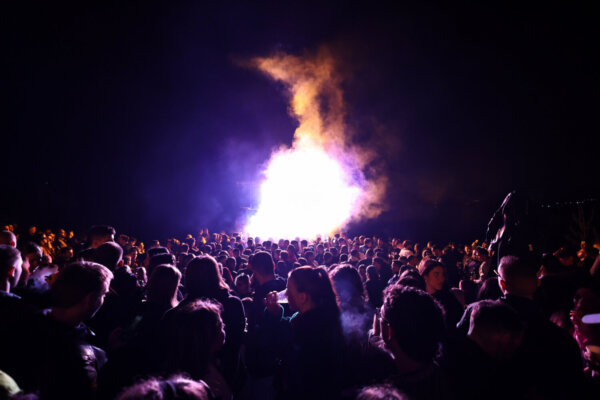 Πόλος έλξης για τη νεολαία το εκρηκτικό πάρτι στη Μπάρα Συκουρίου (φωτ. & βίντεο)