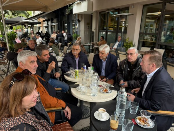 Βασίλης Κόκκαλης από Φάρσαλα: Προχειρότητα και ελλείψεις στο προσωρινό Κέντρο Υγείας