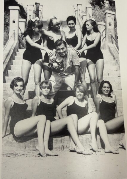 «Ο Γιάννης Κυριακίδης γυρίζει στην Καλαμαριά»-Δωρεά του αρχείου του φωτορεπόρτερ