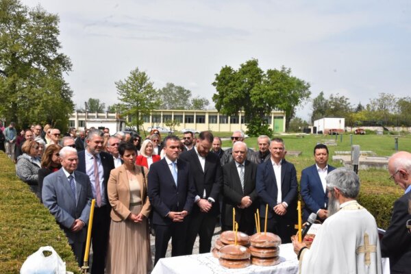 Λαμπρός ο εορτασμός της Ζωοδόχου Πηγής στις εγκαταστάσεις της ΔEΥΑ Λάρισας (φωτ.)