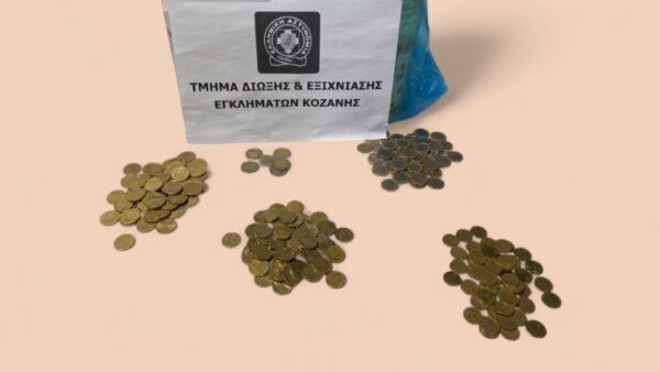 Ξάφρισαν 11 ιερούς ναούς