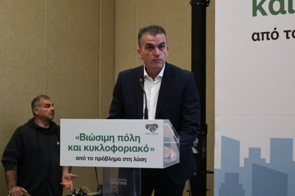 «Kαίει» η στάθμευση στη Λάρισα…