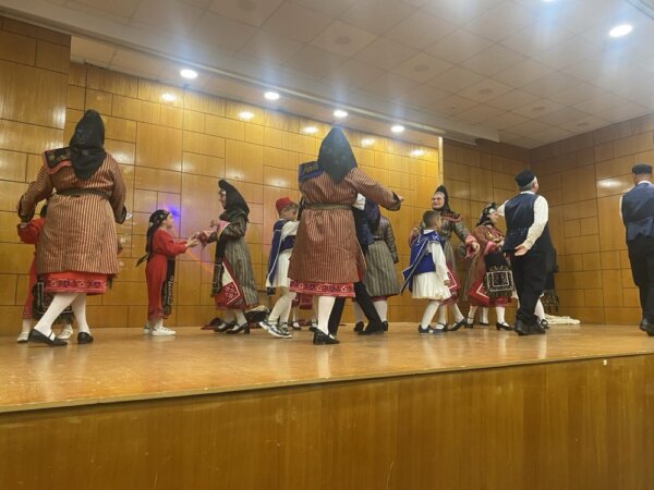 Δράση για την Παγκόσμια Ημέρα Χορού από τα ΚΔΑΠ του Δ. Φαρσάλων και Πολιτιστικούς Συλλόγους (φωτ.)