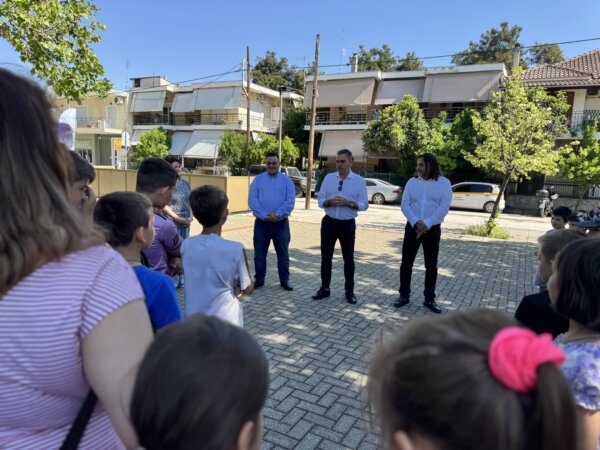 Θ. Μαμάκος: «Γινόμαστε όλοι μέρος της λύσης…» – Σε λειτουργία η Γωνιά Ανακύκλωσης στη Γιάννουλη (φωτ. & βίντεο)