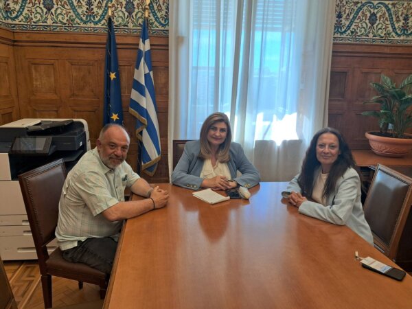Ευ. Λιακούλη: «Εργασιακή ομηρία των εργαζομένων στις Κινητές Μονάδες του ΕΟΔΥ»
