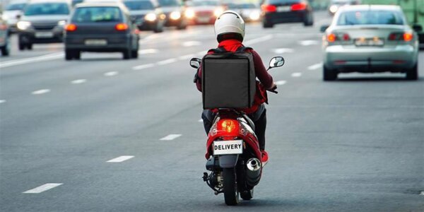 Ποιος πήρε την «μπουκιά» από το online delivery
